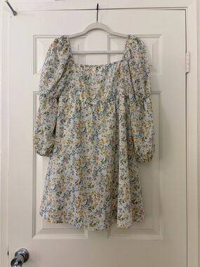 Floral Puff-Sleeve Mini Dress in White and Yellow